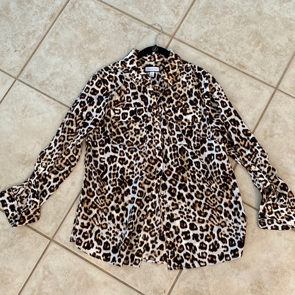 Roll sleeve blouse with tags - Picture 1 of 5